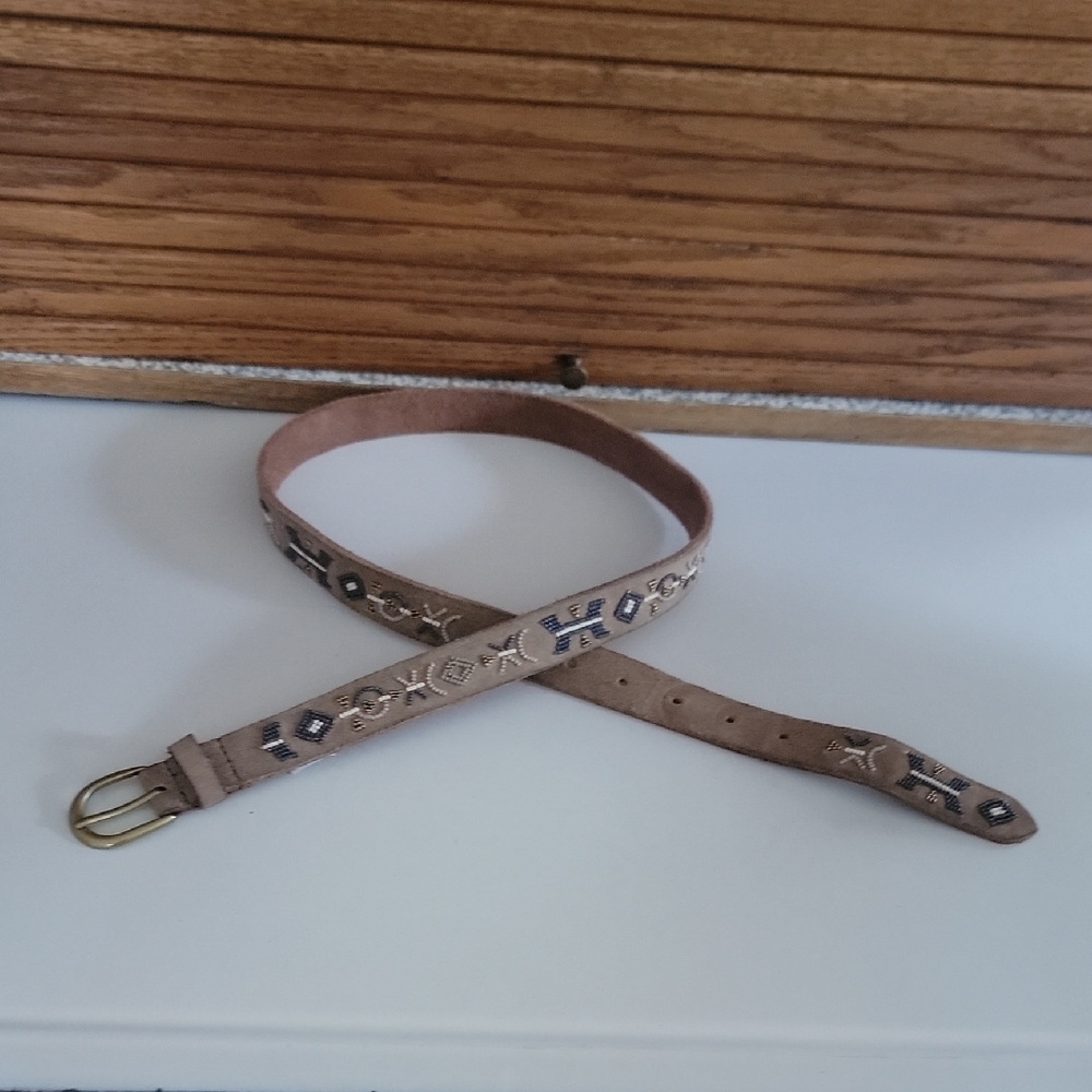 Lucky Brand Suede Leather Embroidered Tan Belt Gold Buckle Beading Southwest S